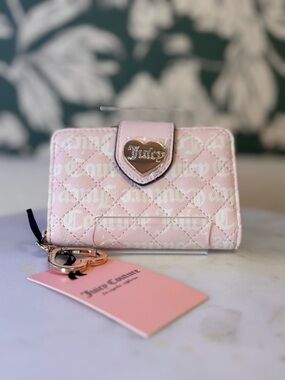 Juicy Couture Pink Quilted Heart Logo Wallet NWT